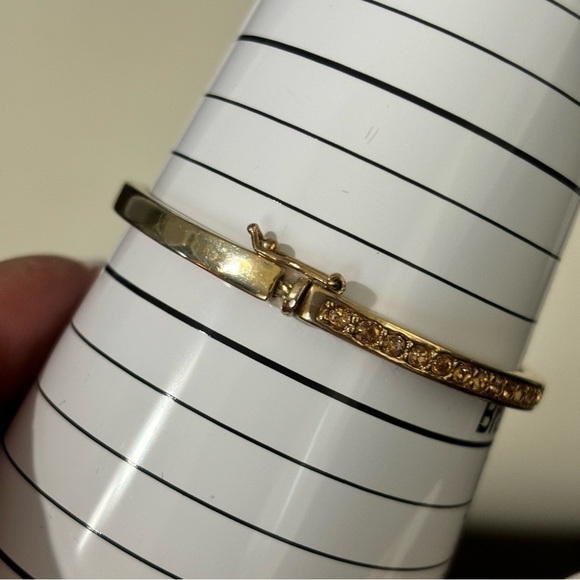 Givenchy gold tone rhinestone bracelet with safety clasp - Picture 11 of 11